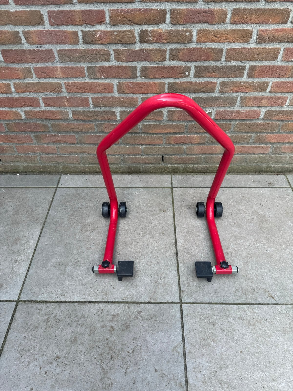 Paddockstand voor motorfiets, Ophalen, Gebruikt