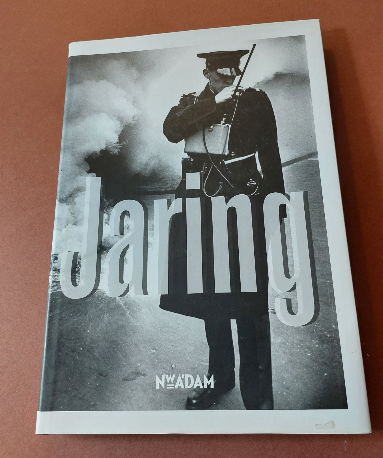 Daring: Cor Jaring - Fotoboek over Amsterdam in de jaren '60, Boeken, Fotografie algemeen, Cor Jaring, Ophalen of Verzenden, Zo goed als nieuw