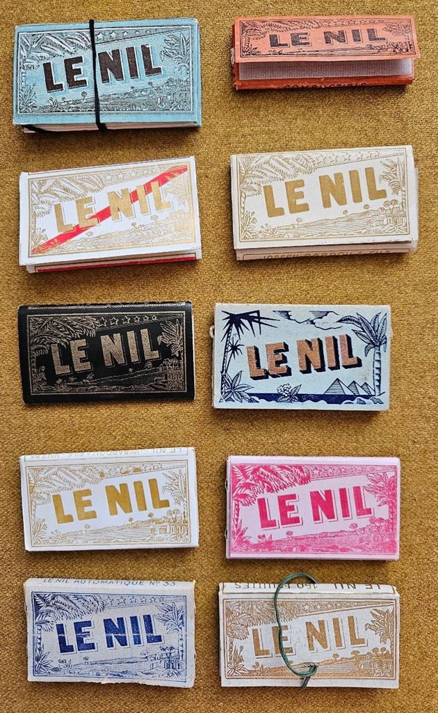 10 Pakjes vintage vloeitjes sigarettenpapier Le Nil, Ophalen of Verzenden, Sigarenbandjes