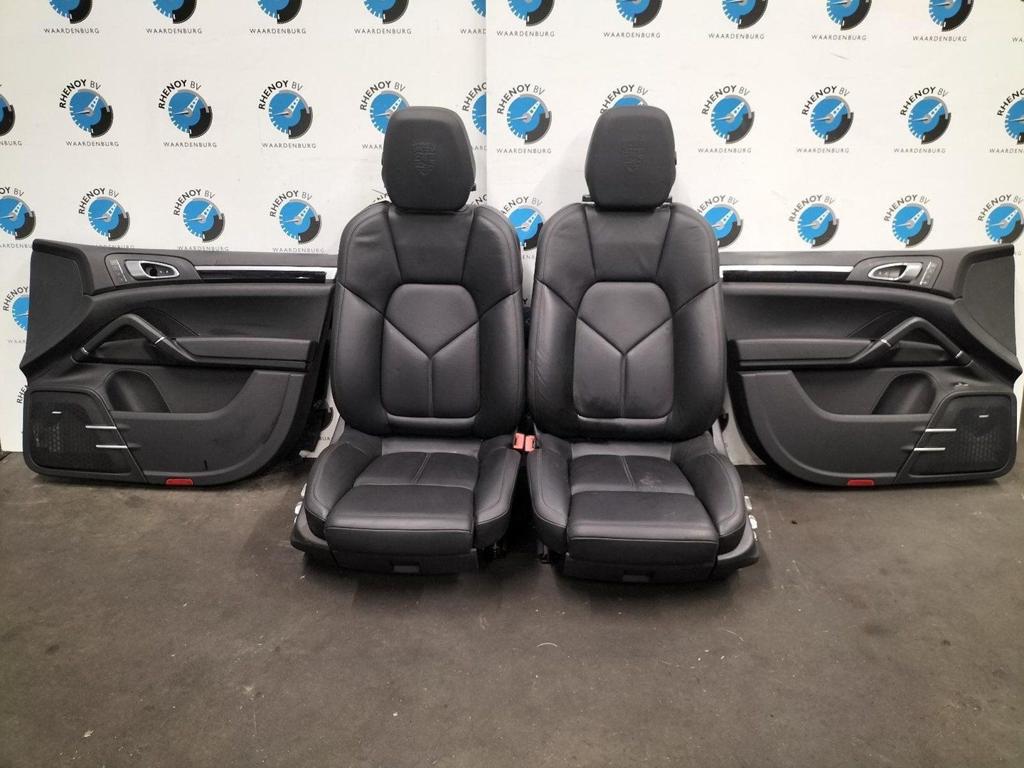PORSCHE CAYENNE E-HYBRID  INTERIEUR COMPLEET 2015, Ophalen of Verzenden, Gebruikt, Stiba lid