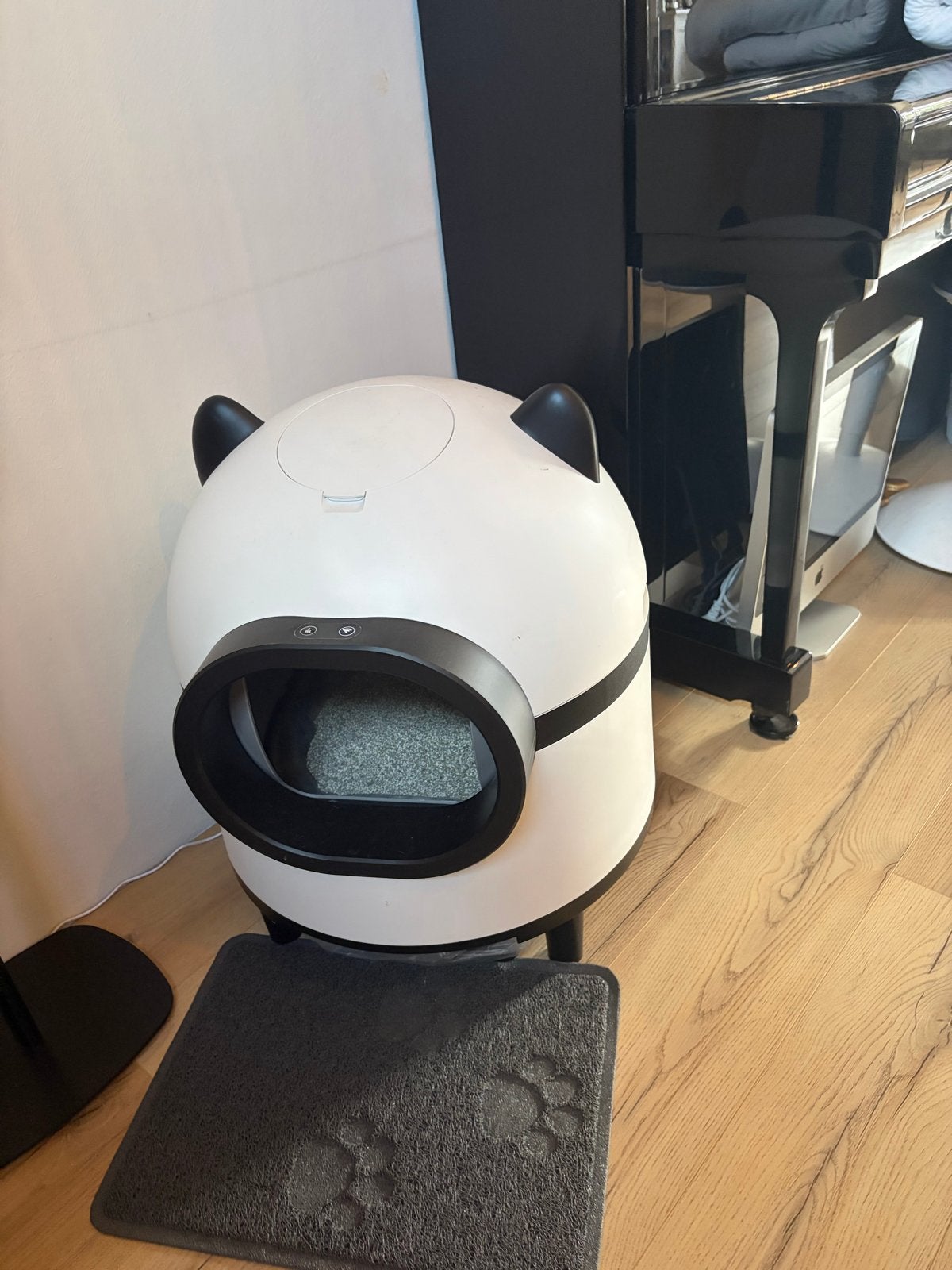 Automatische kattenbak met kattenoren, Ophalen, Zelfreinigend, Zo goed als nieuw, Open