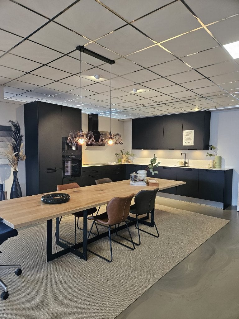 Showroomkeuken te koop, Ophalen, Zwart, Hoekkeuken, Nieuw