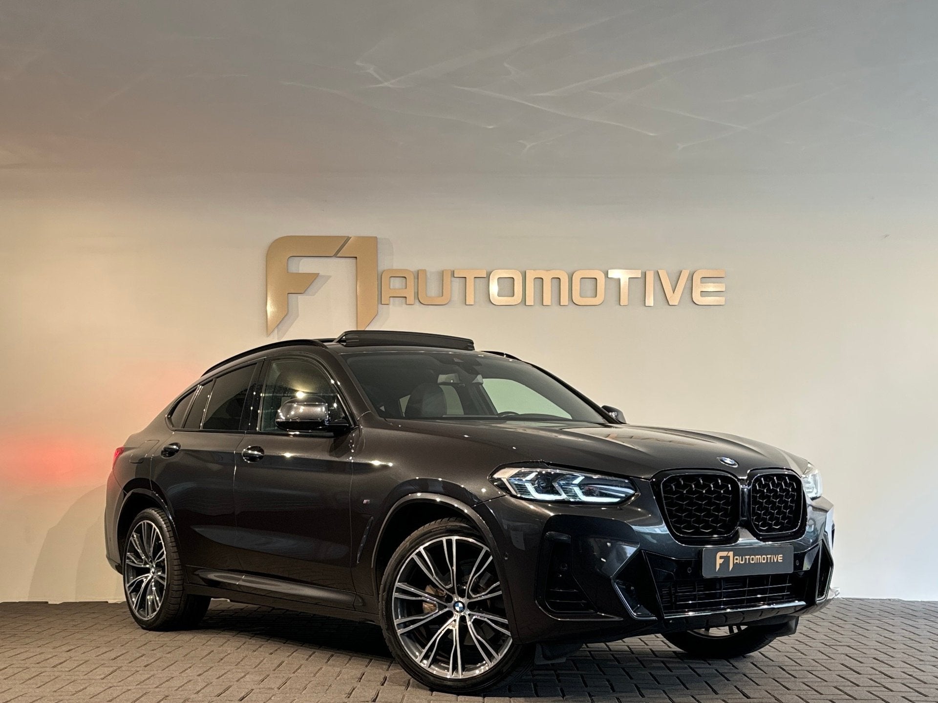 BMW X4 xDrive20i High Executive Pano|Keyless|Leer|Camera|Cru, 1998 cc, Gebruikt, Euro 6, 4 cilinders
