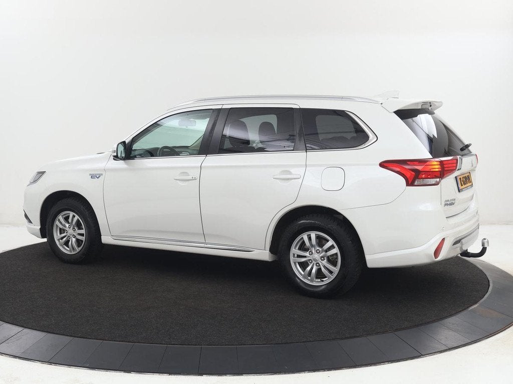 Mitsubishi Outlander 2.4 PHEV Pure+ | SOH 71,6% | Stoelverwa, Auto's, Mitsubishi, Automaat, Euro 6, 4 cilinders, 1865 kg