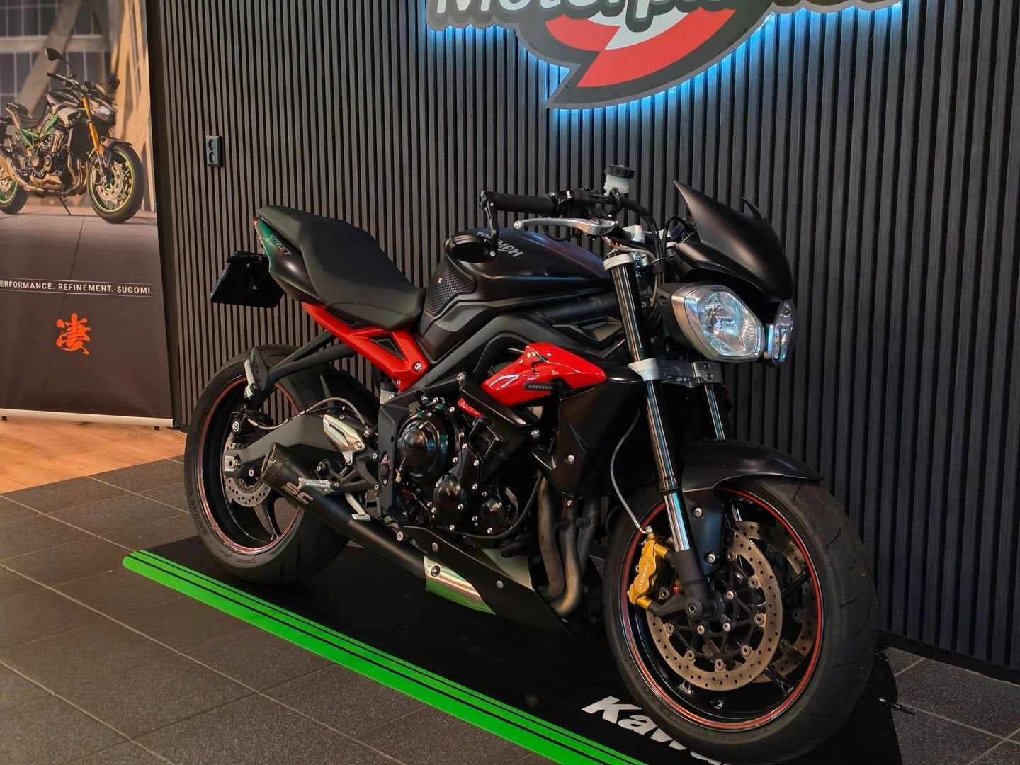 TRIUMPH Street TRIPLE R - 2017, 675 cc, Bedrijf, Meer dan 35 kW, Naked bike