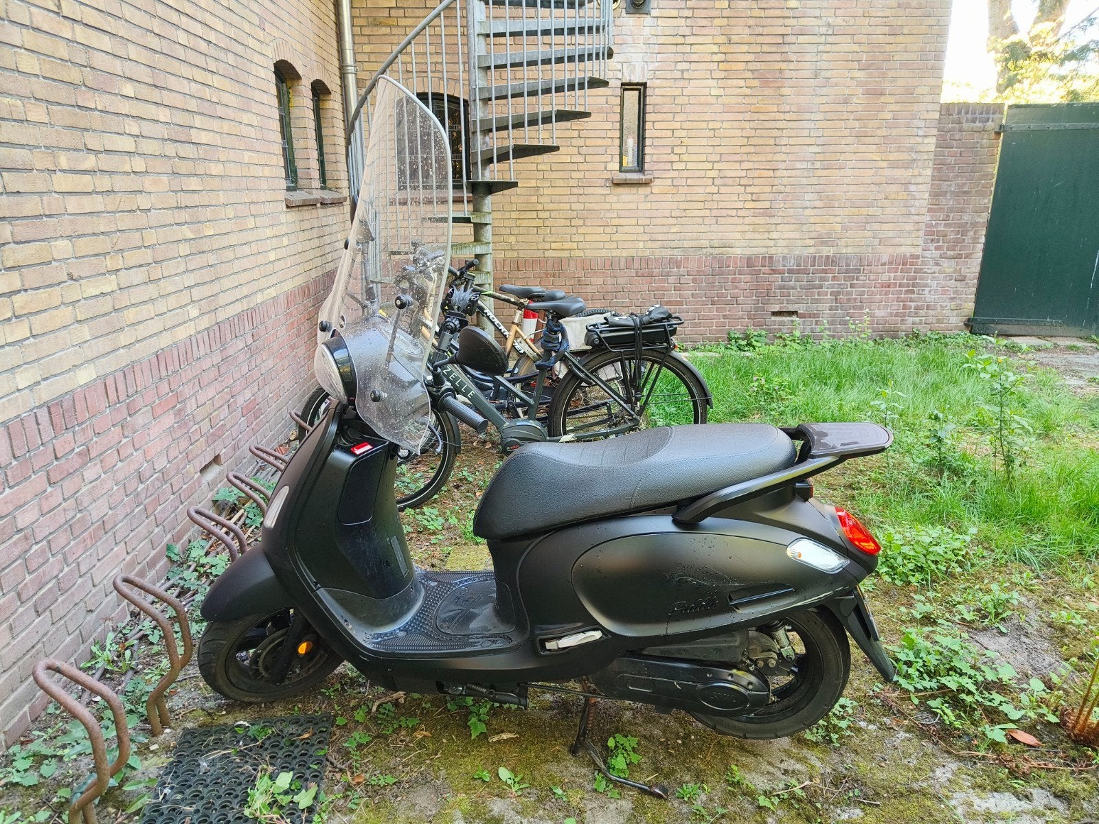 Scooter Sym Fiddle 4, Fietsen en Brommers, Scooters | Vespa, Gebruikt, Overige modellen, Maximaal 45 km/u, Benzine, Ophalen