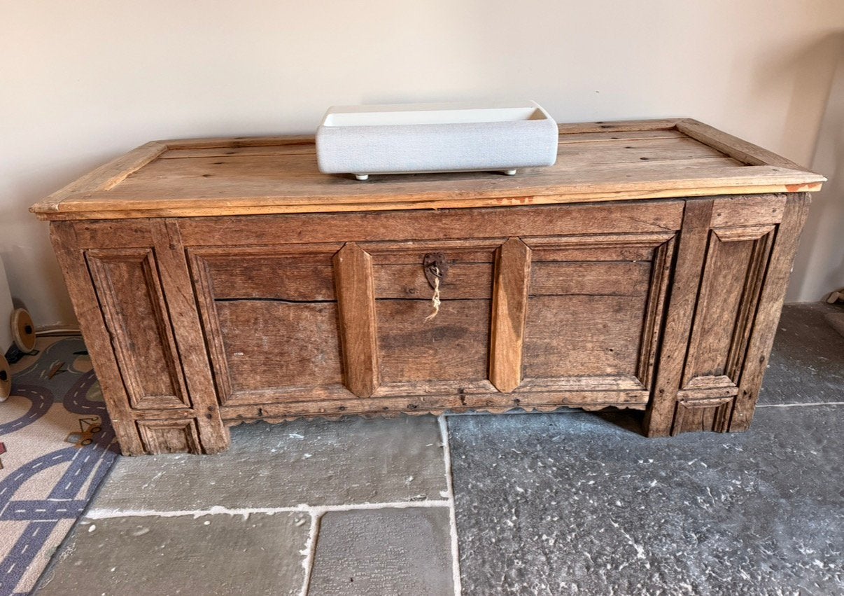 Antieke dekenkist / dressoir, Ophalen, Zo goed als nieuw