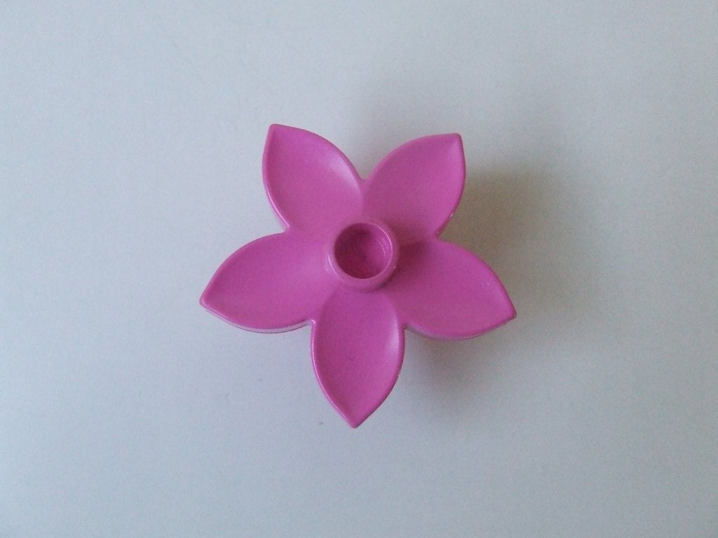 Donkerroze Duplo bloem met 1 nop, Ophalen of Verzenden, Zo goed als nieuw, Accessoire, Duplo