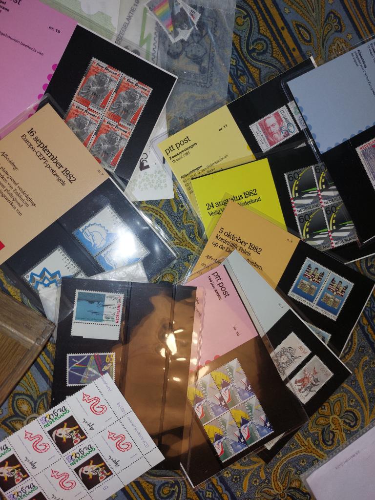 Postzegels, Ophalen