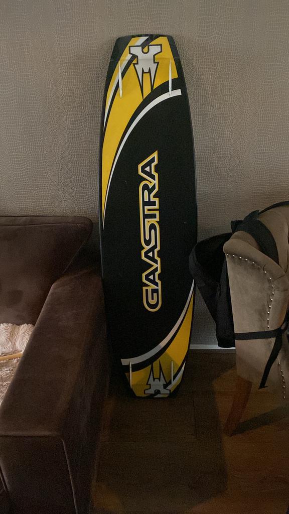 Gaastra Kitesurf Twintip Board - Zo goed als nieuw, Watersport en Boten, Kitesurfen, Twintip, Ophalen of Verzenden, Zo goed als nieuw
