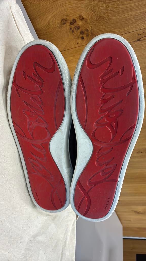 Christian Louboutin maat 42, Ophalen of Verzenden, Zo goed als nieuw