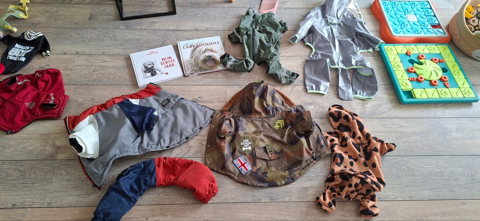 Pakket 2 (kleine hond /pup):
 Regenjas/
camouflagejas, Ophalen of Verzenden, Zo goed als nieuw, Hondenjas