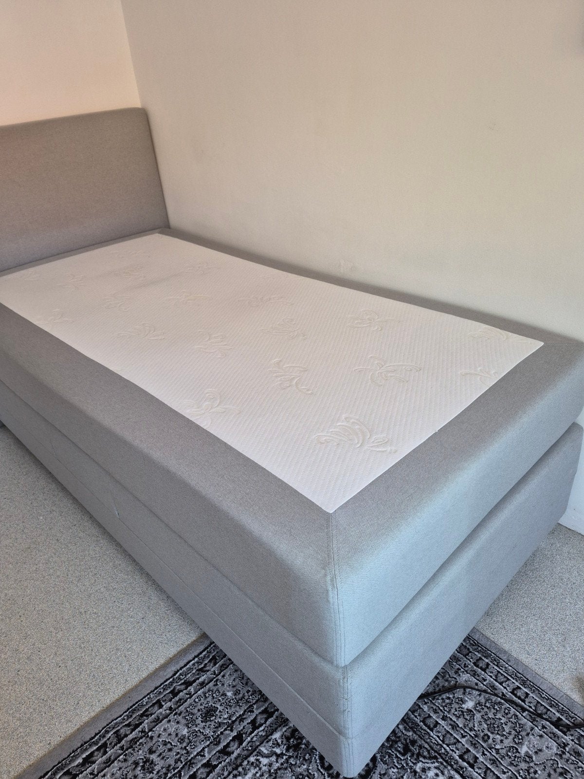 Elektrisch verstelbare boxspring 100x200, Ophalen, Eenpersoons, Zo goed als nieuw, 200 cm