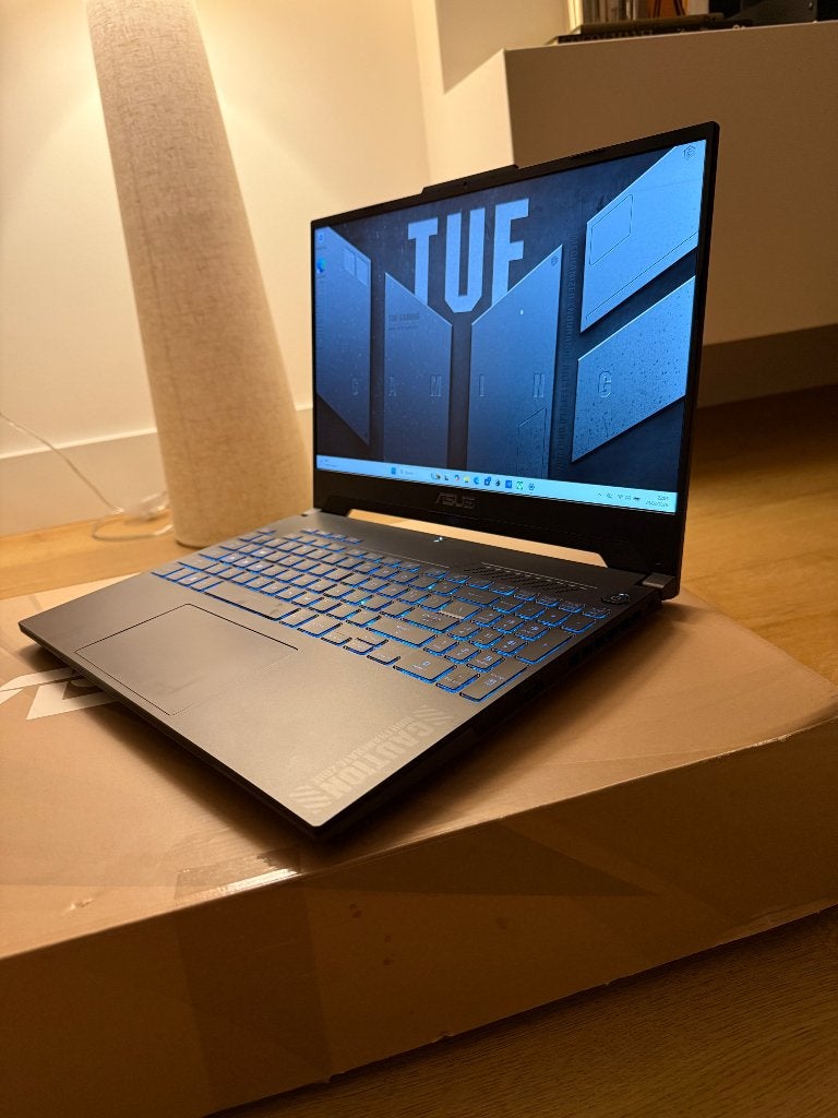 Asus TUF Game laptop – RTX 4060 – Ryzen 7 – 16GB RAM, Met videokaart, 15 inch, Ophalen of Verzenden, Zo goed als nieuw