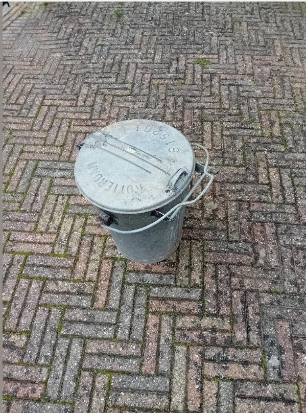 Gegalvaniseerde vuilnisbak Vintage ROTTERDAM, Ophalen, Gebruikt, Rond, Balkon