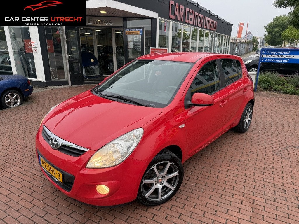 Hyundai i20 1.2i Dynamic | airco | Mp3 | 1e eigenaar |, Auto's, 945 kg, 450 kg, Gebruikt, 31 €/maand