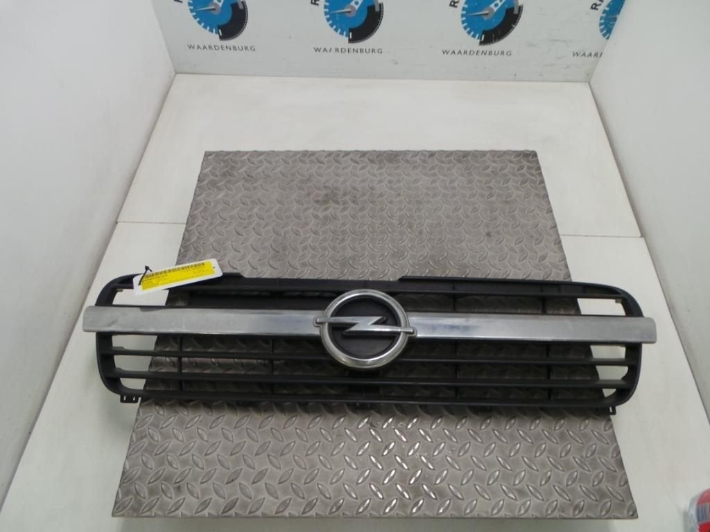 OPEL AGILA 1.0-12V ESSENTIA GRILLE 2003, Ophalen of Verzenden, Gebruikt, Stiba lid