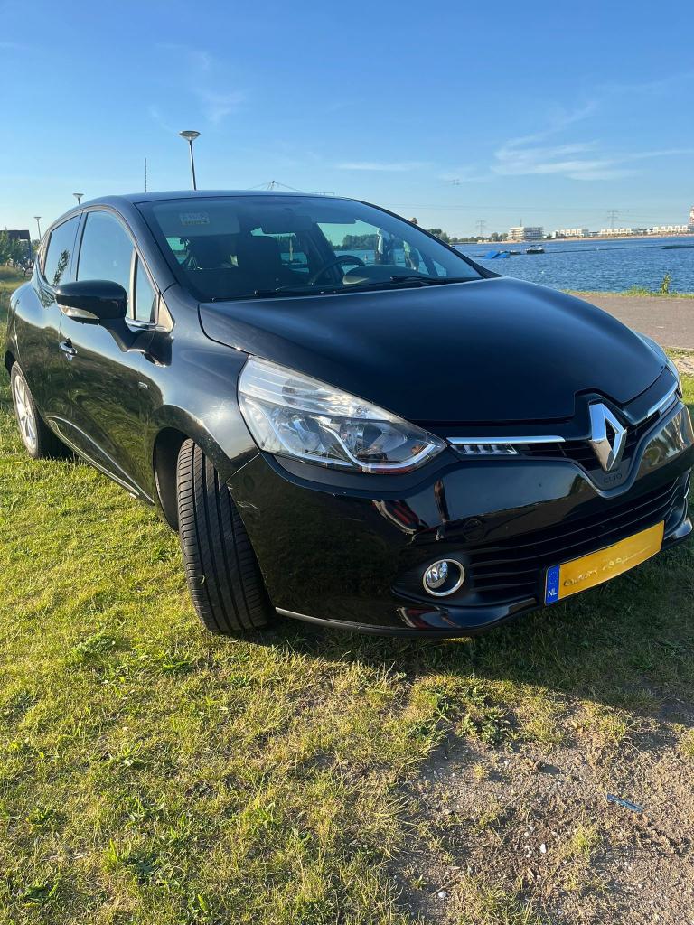 Renault Clio 0.9 TCE 66KW 5-DRS 2016 Zwart, Voorwielaandrijving, 898 cc, Stof, 40 €/maand
