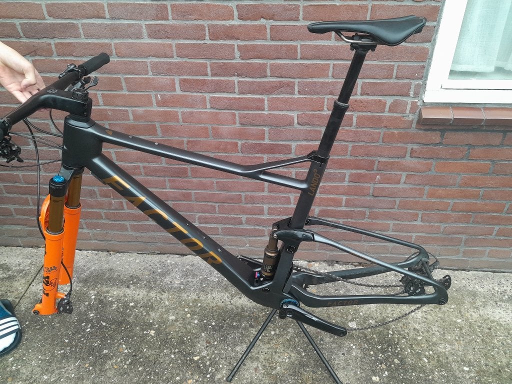 Factor Lando XC Maat XL Zonder wielen, 57 cm of meer, Fully, Schijfrem, Ophalen
