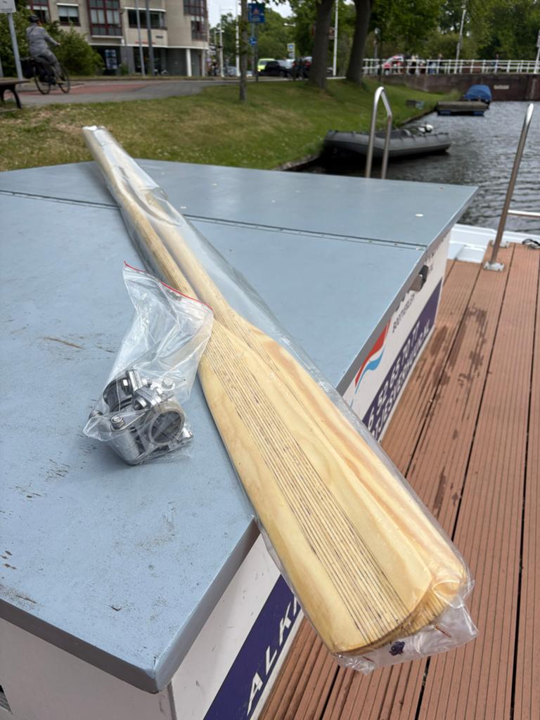244cm nieuwe houten peddels met roeidollen prijs is per set, Watersport en Boten, Ophalen of Verzenden, Nieuw, Enkelbladige peddel