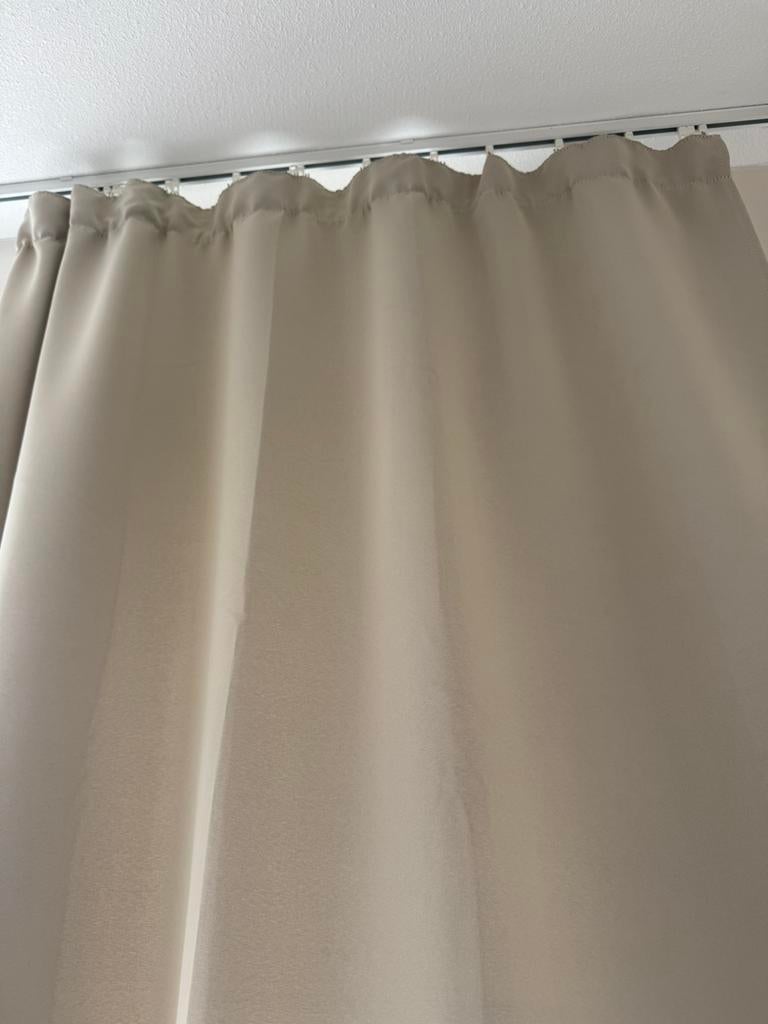 Deconovo Blackout Curtain with Pleat Tape Lace Ready Curtain, Huis en Inrichting, Stoffering | Gordijnen en Lamellen, 100 tot 150 cm