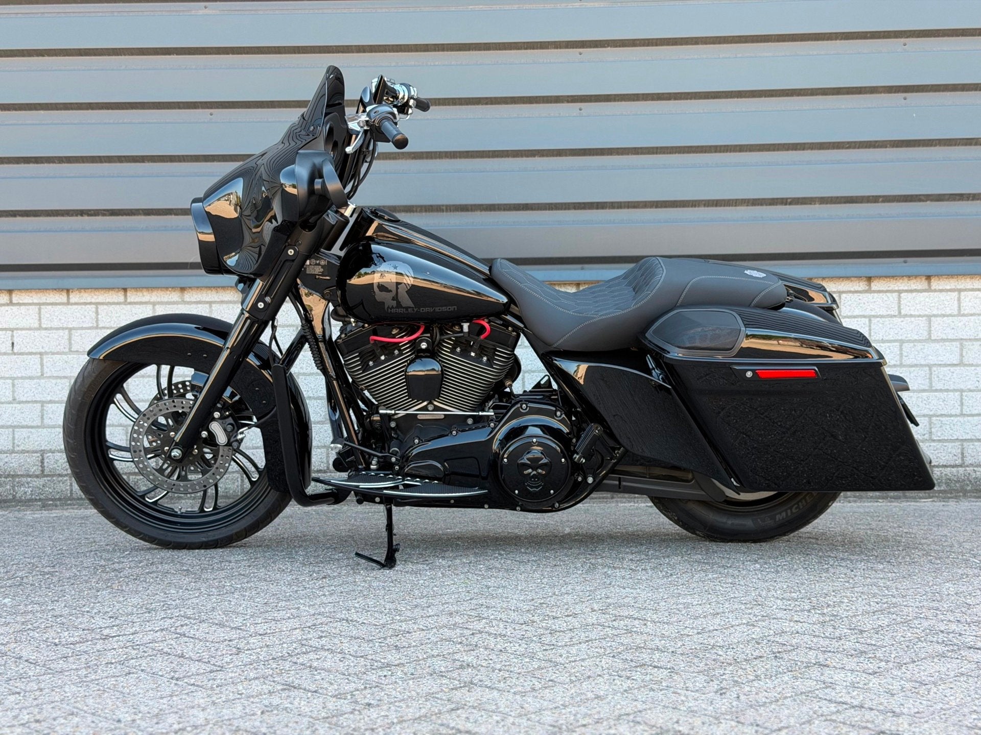 Harley Davidson FLHX 96 Street Glide Custom BLACK EDITION, Bedrijf, Meer dan 35 kW, Toermotor, 1584 cc