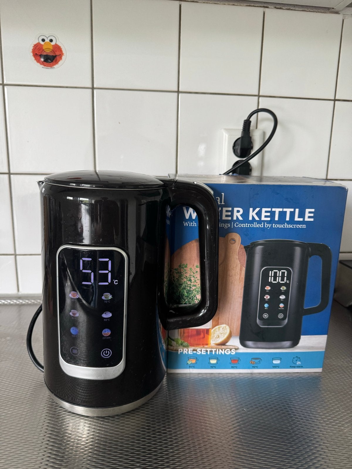 Moderne Waterkoker met Touchscreen en Temperatuurregeling, 1 tot 2 liter, Ophalen, Zo goed als nieuw, Draadloos