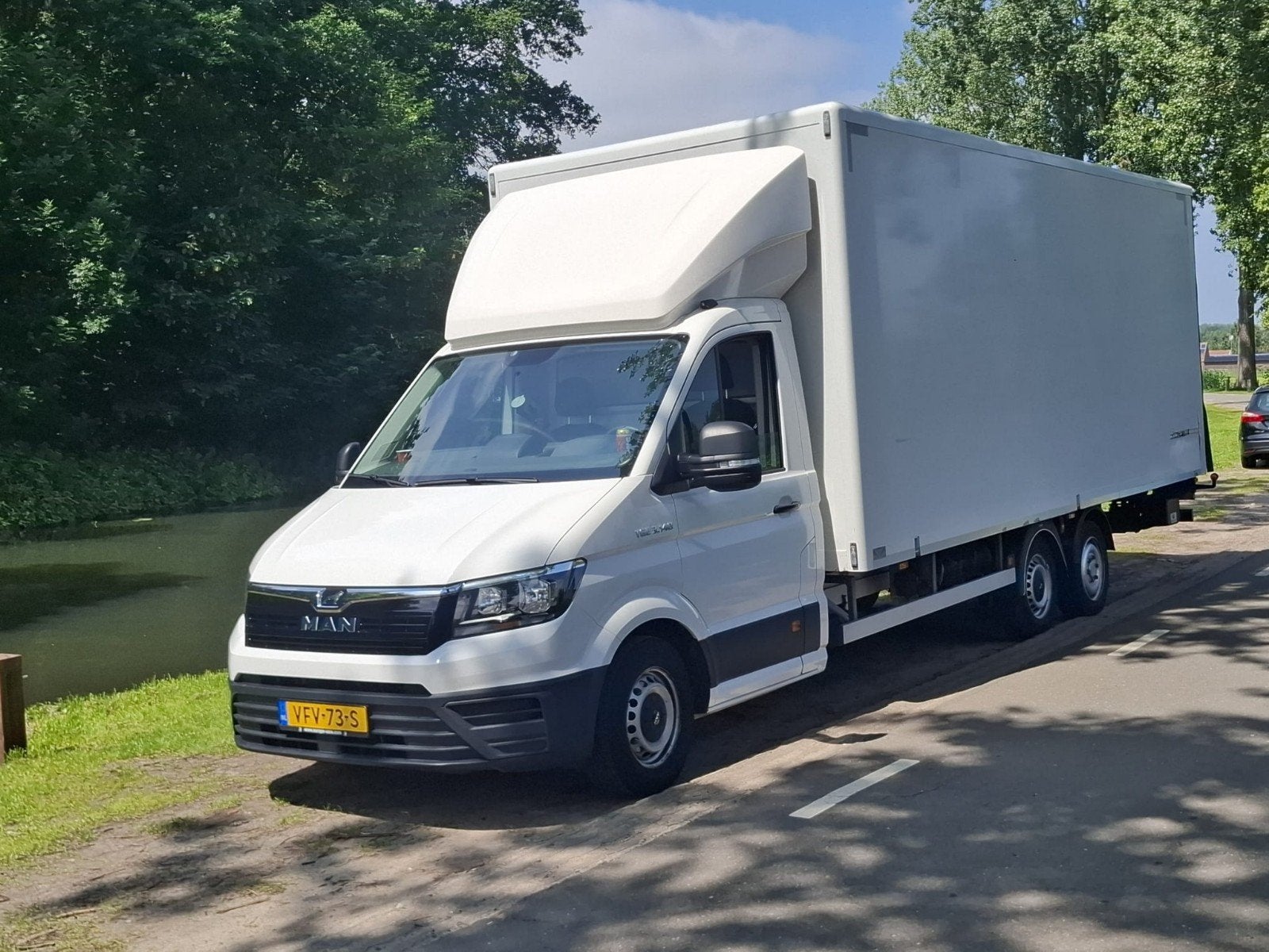 MAN TGE 13.140 2.0 TDI | L4H3 | Bakwagen met Laadklep, Stof, Euro 6, 4 cilinders, MAN