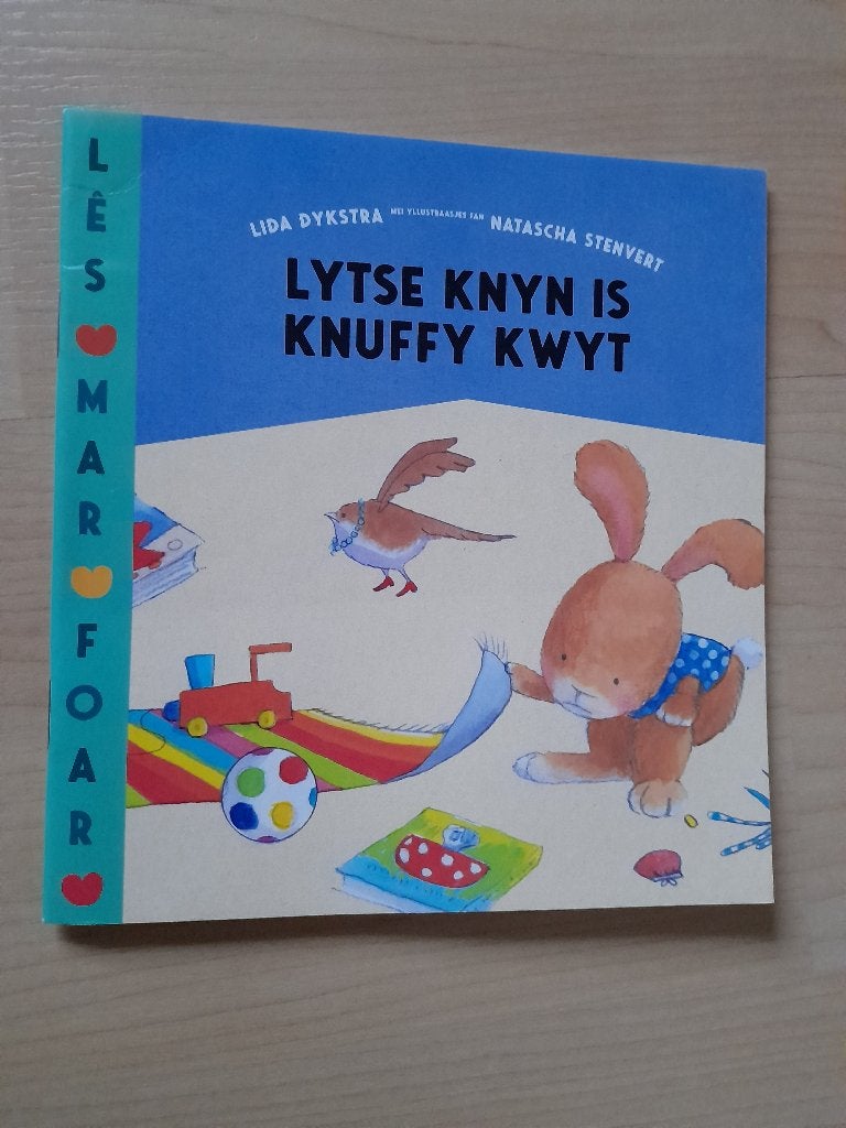 LYTSE KNYN IS KNUFFY KWYT  Lida Dijkstra  friestalig, Ophalen of Verzenden, Zo goed als nieuw, Fictie algemeen