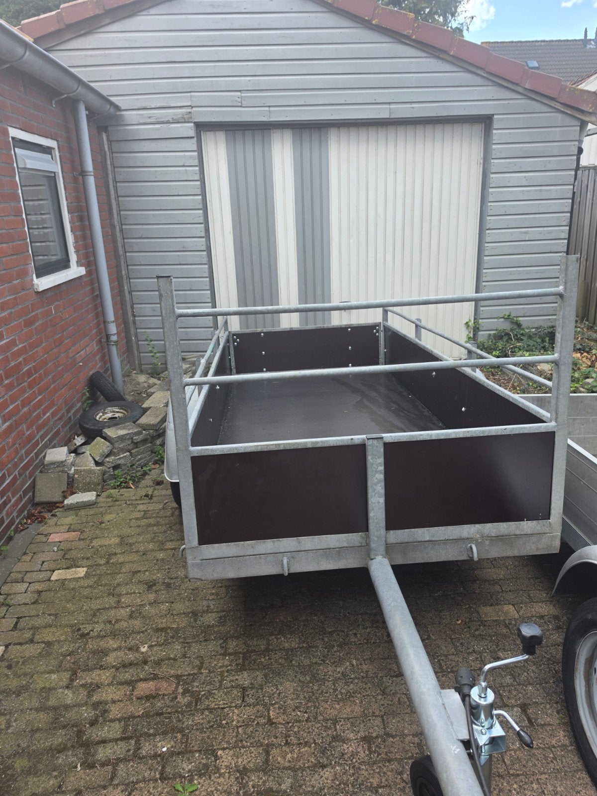 zeer nette aanhanger met nieuwe plaaten, Ophalen of Verzenden