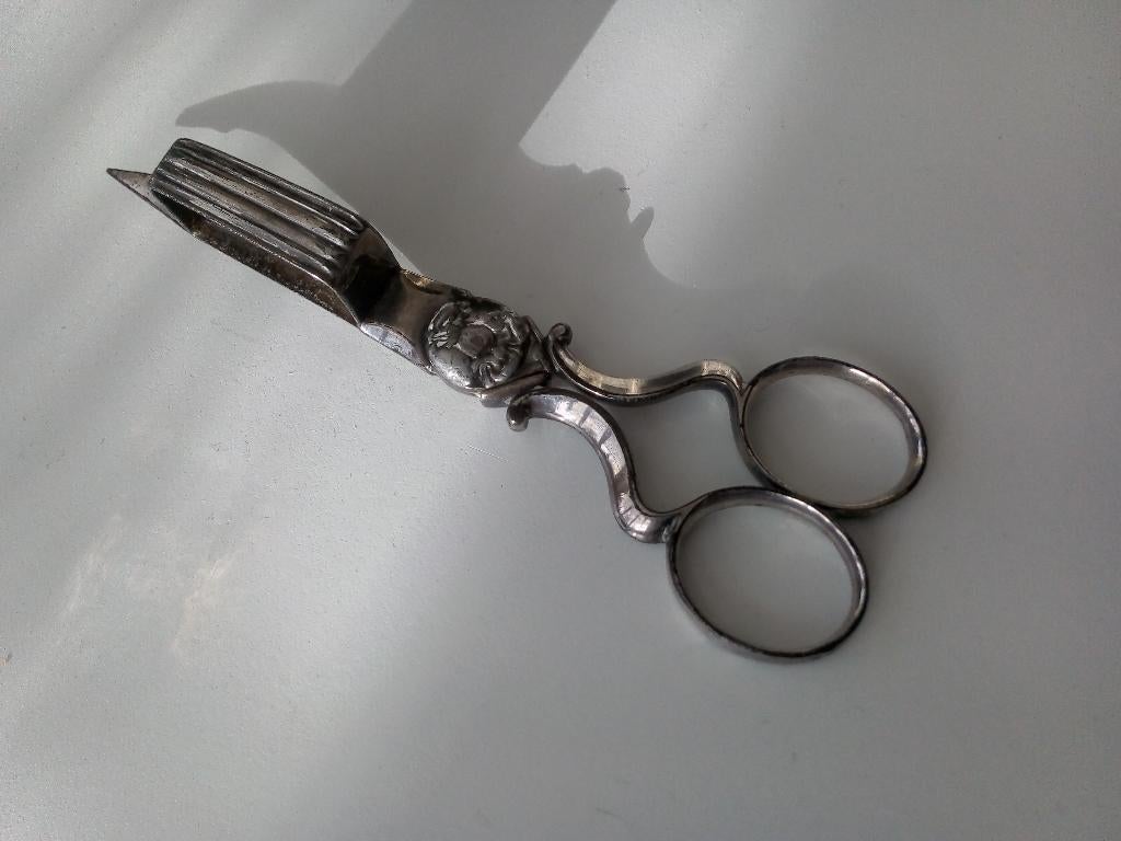 19e eeuwse kaarsensnuiter (lontschaar), Ophalen of Verzenden
