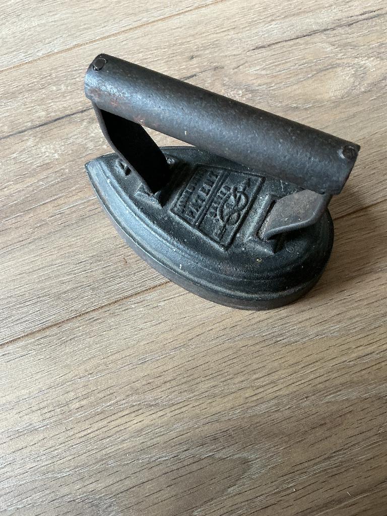 Antiek Strijkijzer, Antiek en Kunst, Curiosa en Brocante, Ophalen
