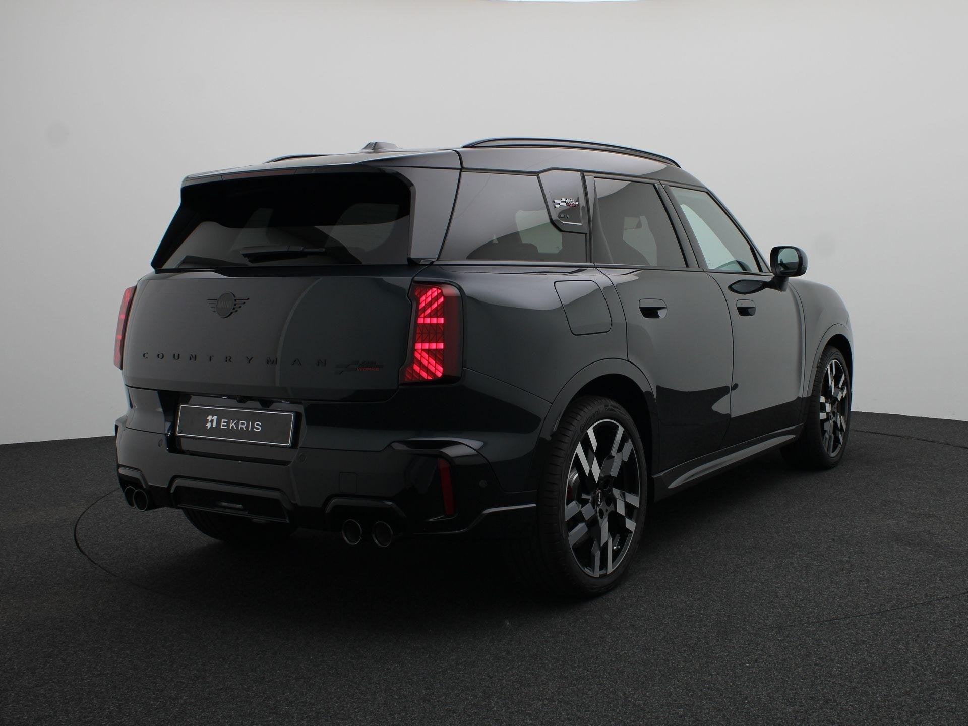 MINI Countryman 2.0 JCW ALL4 John Cooper Works Trim | Pakket, 1998 cc, Stuurwielverwarming, Leder en Stof, 300 pk
