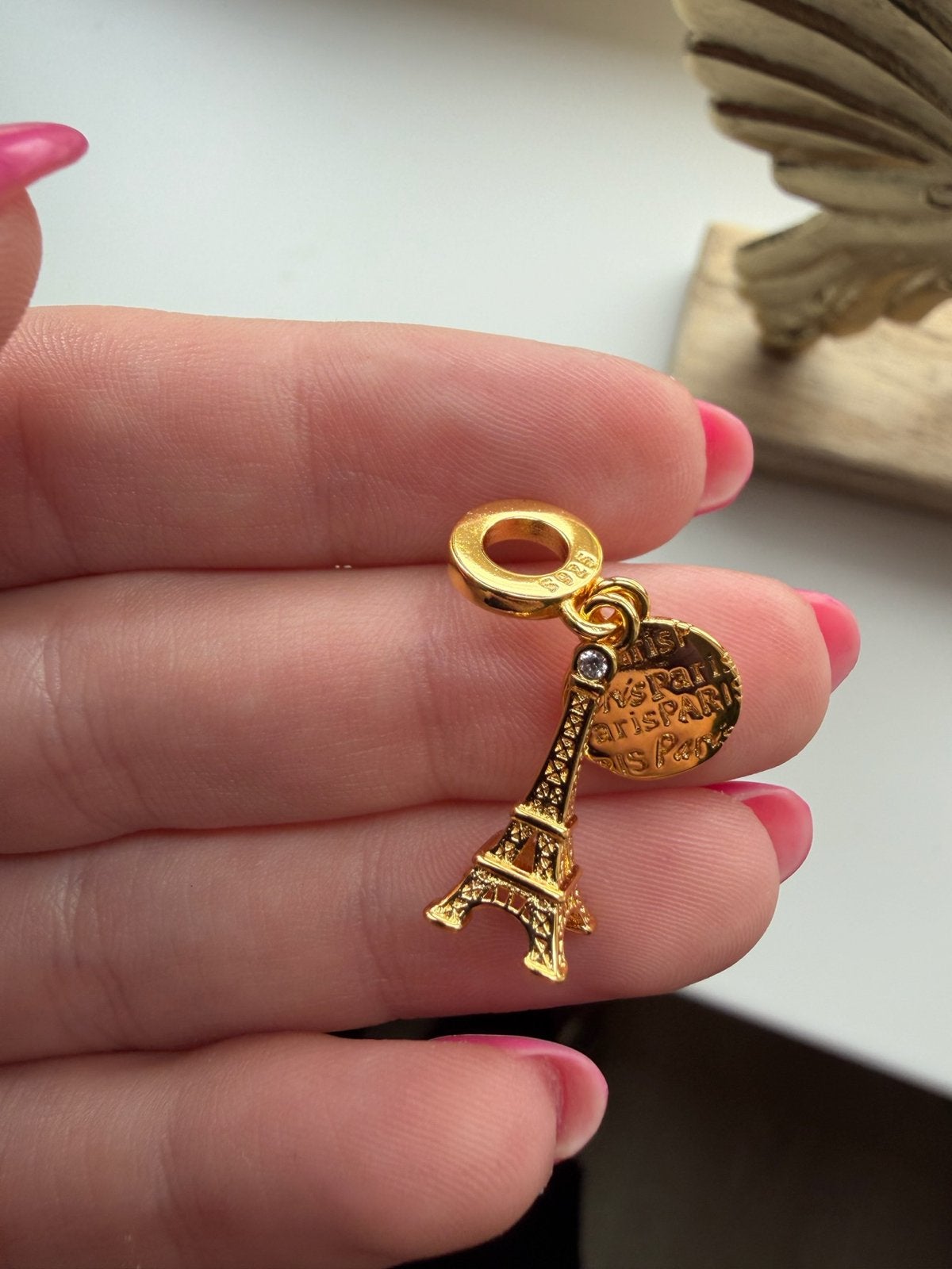 Pandora bedel Eiffeltoren Parijs goudkleurig, Pandora, Ophalen of Verzenden, Zo goed als nieuw, 1 bedel