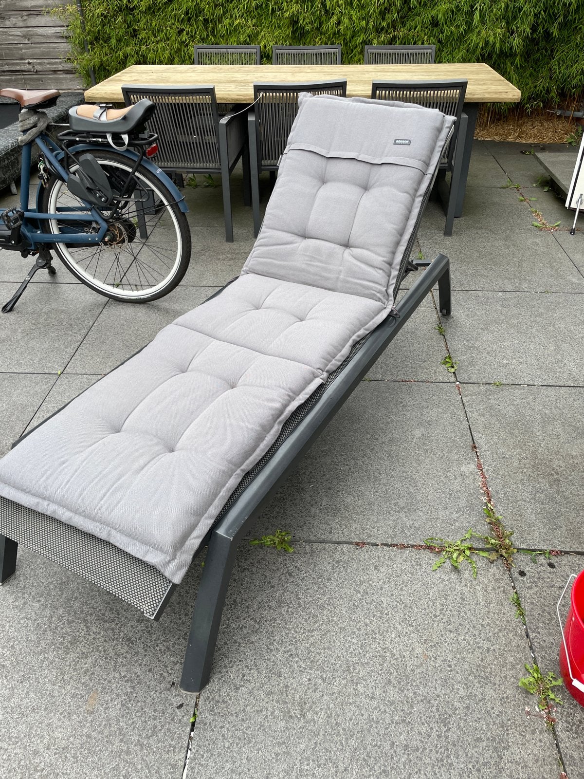2 Ligbedden Bellagio met kussens, Ophalen, Zo goed als nieuw, Aluminium, Verstelbaar