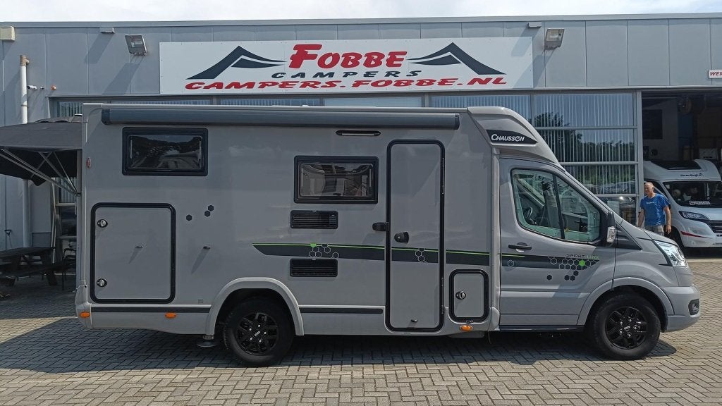 Automaat Levelsysteem Chausson SportLine S697 23 170pk 23dkm, Caravans en Kamperen, Automaat, Ringverwarming, 6 tot 7 meter, Tot en met 3