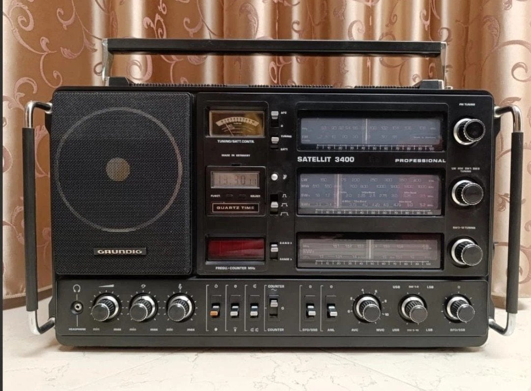 Grundig Satellit 3400 black Wereldontvanger, Verzenden, Wereldontvanger
