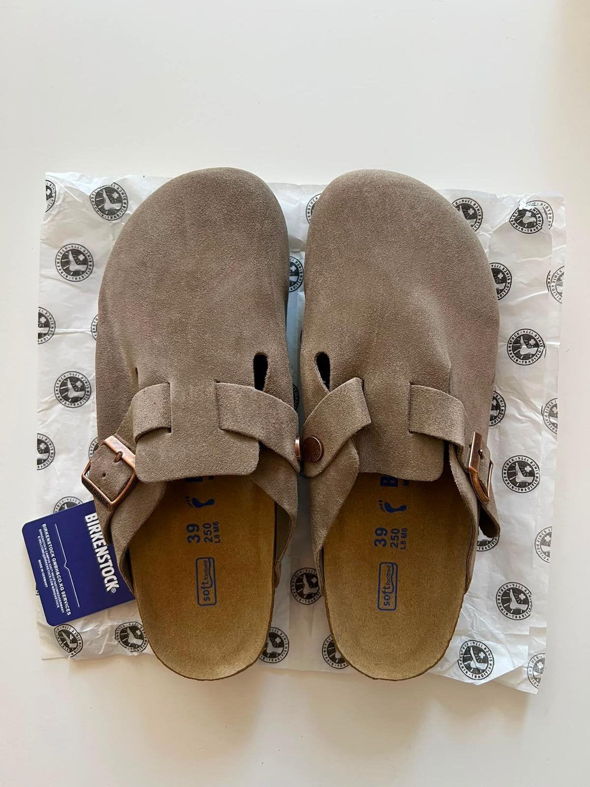 Birkenstock Boston Suède Taupe, Nieuw !, Overige kleuren, Nieuw, Sandalen of Muiltjes, Ophalen of Verzenden