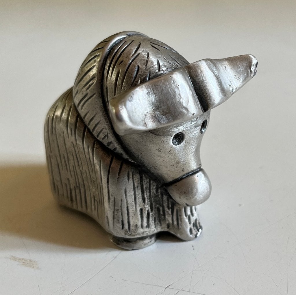 Klein beeldje stier, Ophalen of Verzenden, Zo goed als nieuw