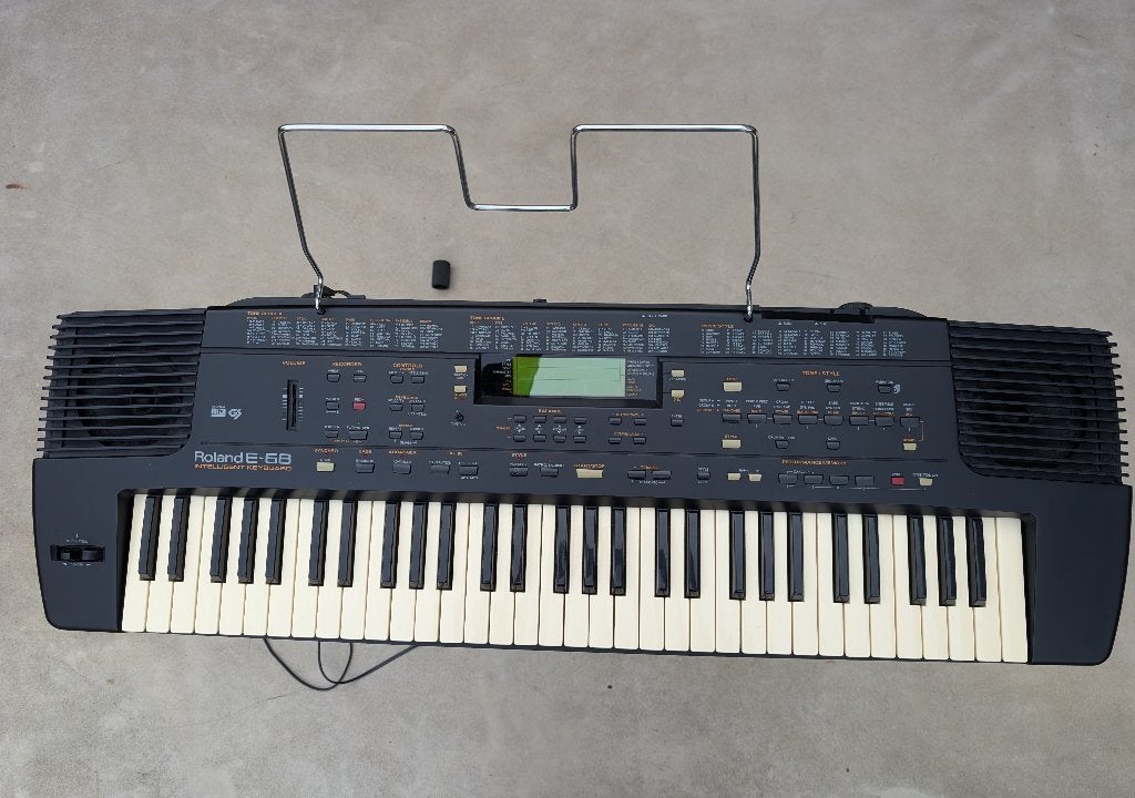Roland E-68 Intelligent keyboard, Ophalen, Roland, Met midi-aansluiting, 61 toetsen