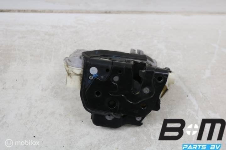 Portierslot linksvoor Audi A6 4F 4F1837015, Gebruikt