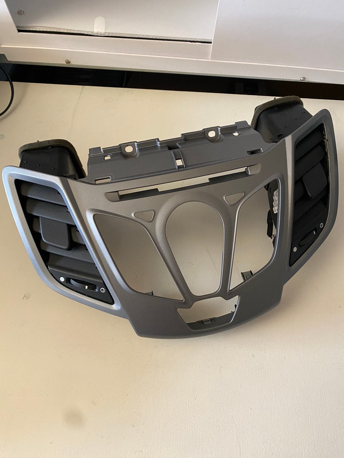Ford Fiesta mk7 frame infotainment, Auto diversen, Autoradio's, Ophalen of Verzenden, Zo goed als nieuw