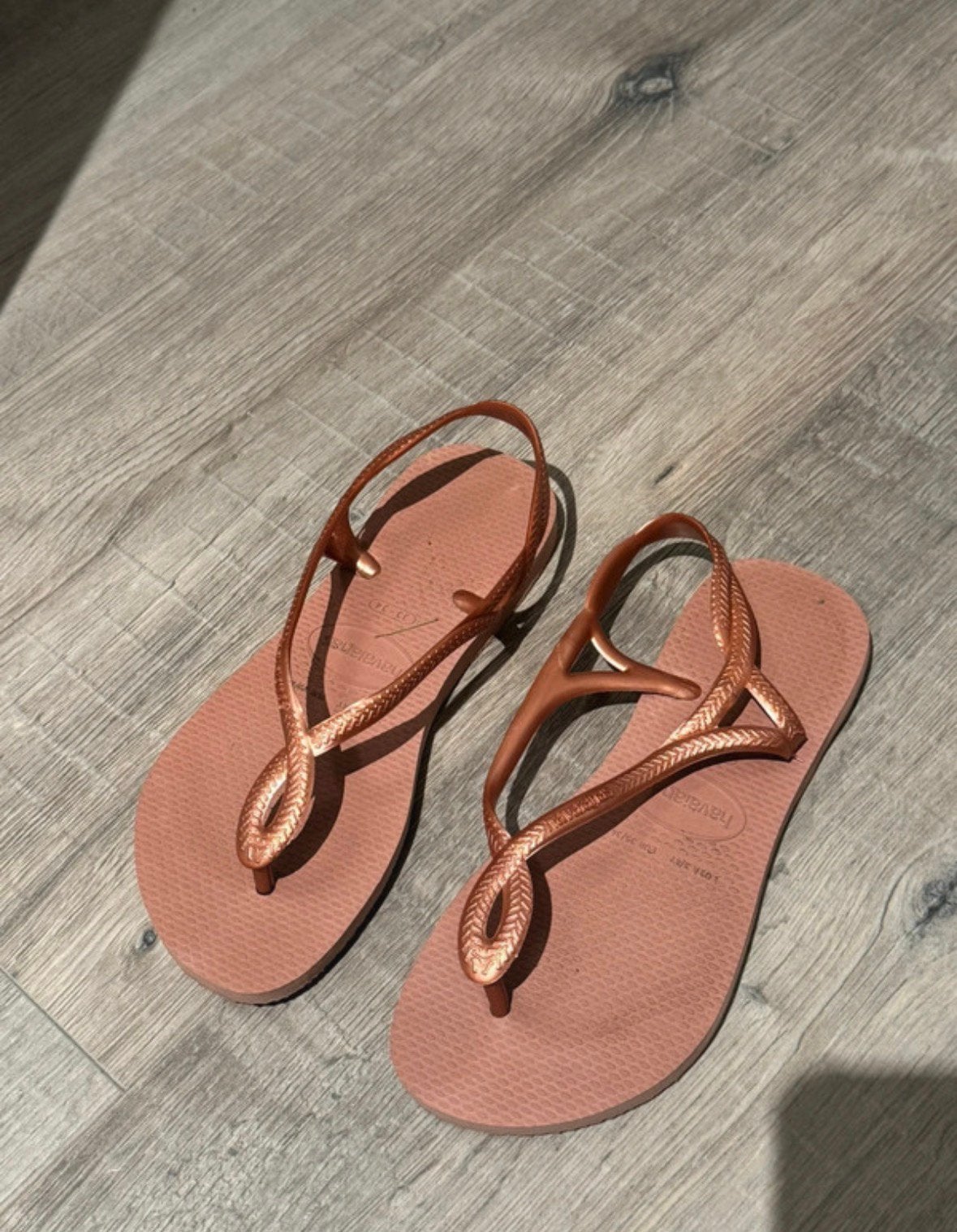 Havianas slippers 35/36, Slippers, Ophalen of Verzenden, Zo goed als nieuw, Roze