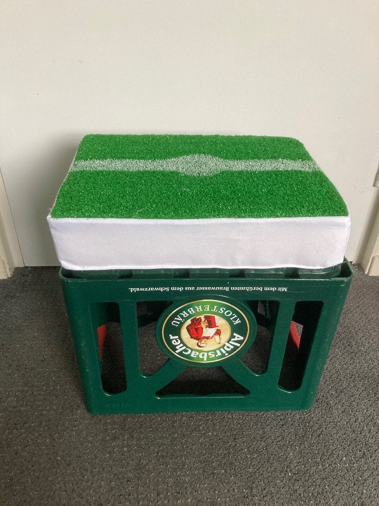 Bierkrat met kussen voetbal, Ophalen, 50 tot 100 cm, Minder dan 50 cm, Minder dan 50 cm