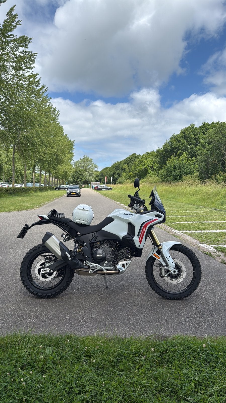 Ducati Desert X v2 (2026) | Nieuw | Garantie, 2 cilinders, Nieuw, Motorrijbewijs A, 900 cc