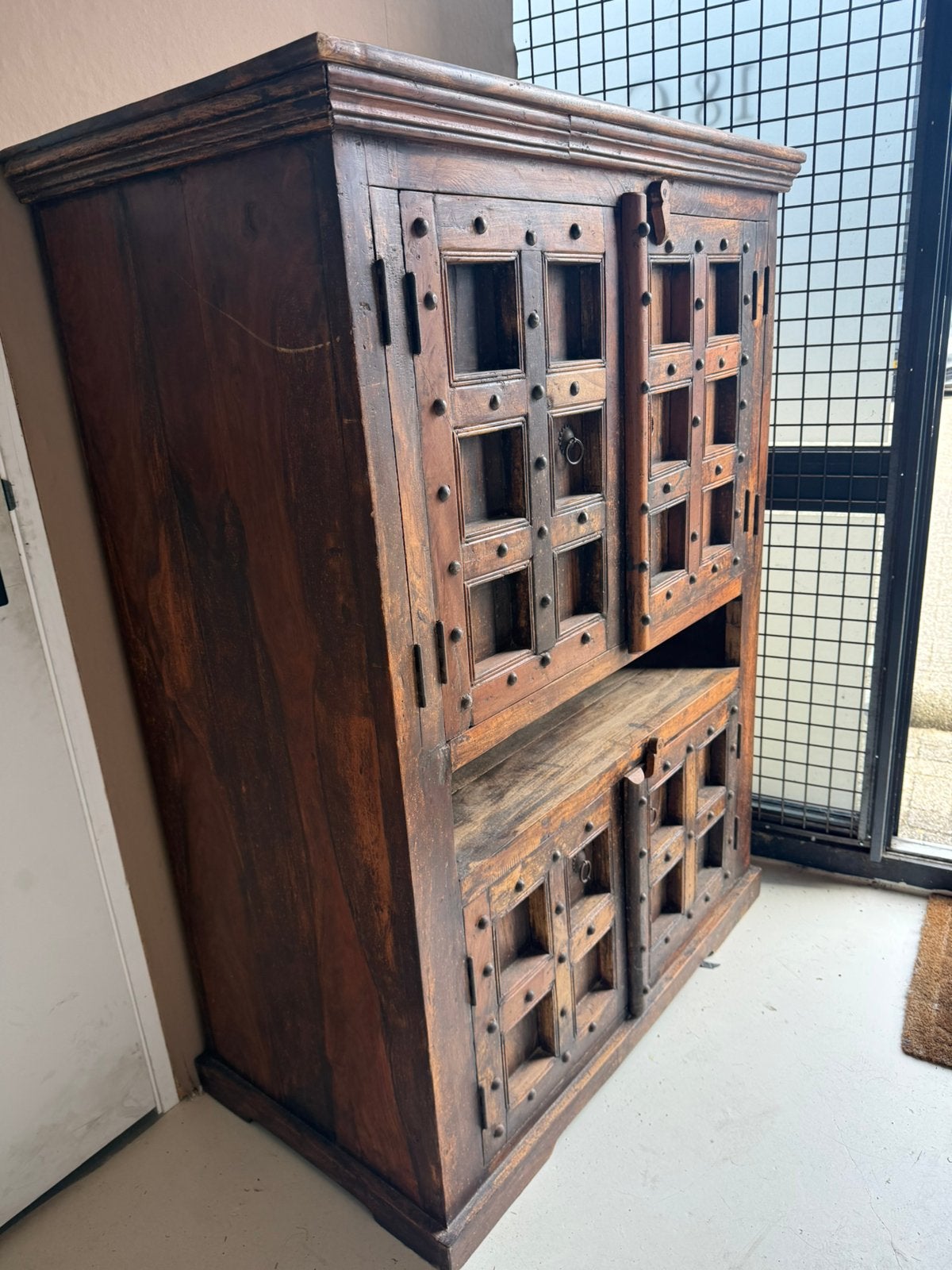 Massieve oosterse indiase kast, Ophalen of Verzenden