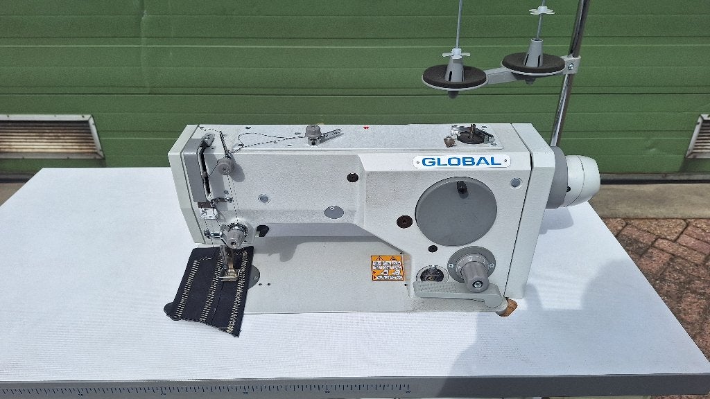 Global naaimachine ZZ1567 op tafel, Gebruikt, Naaimachine, Industrieel, Industriepark 2a 9351PA Leek