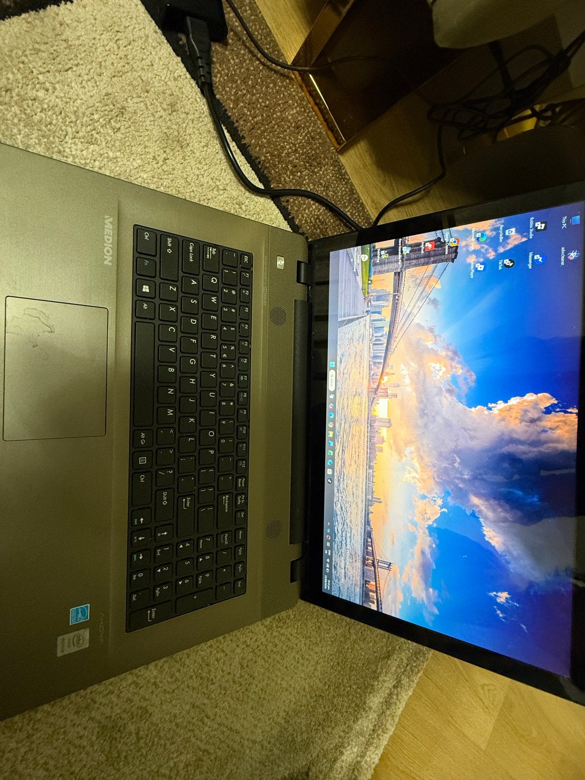 Medion Akoya Laptop - Goede Staat, Computers en Software, Ophalen of Verzenden, Gebruikt, 15 inch, Qwerty