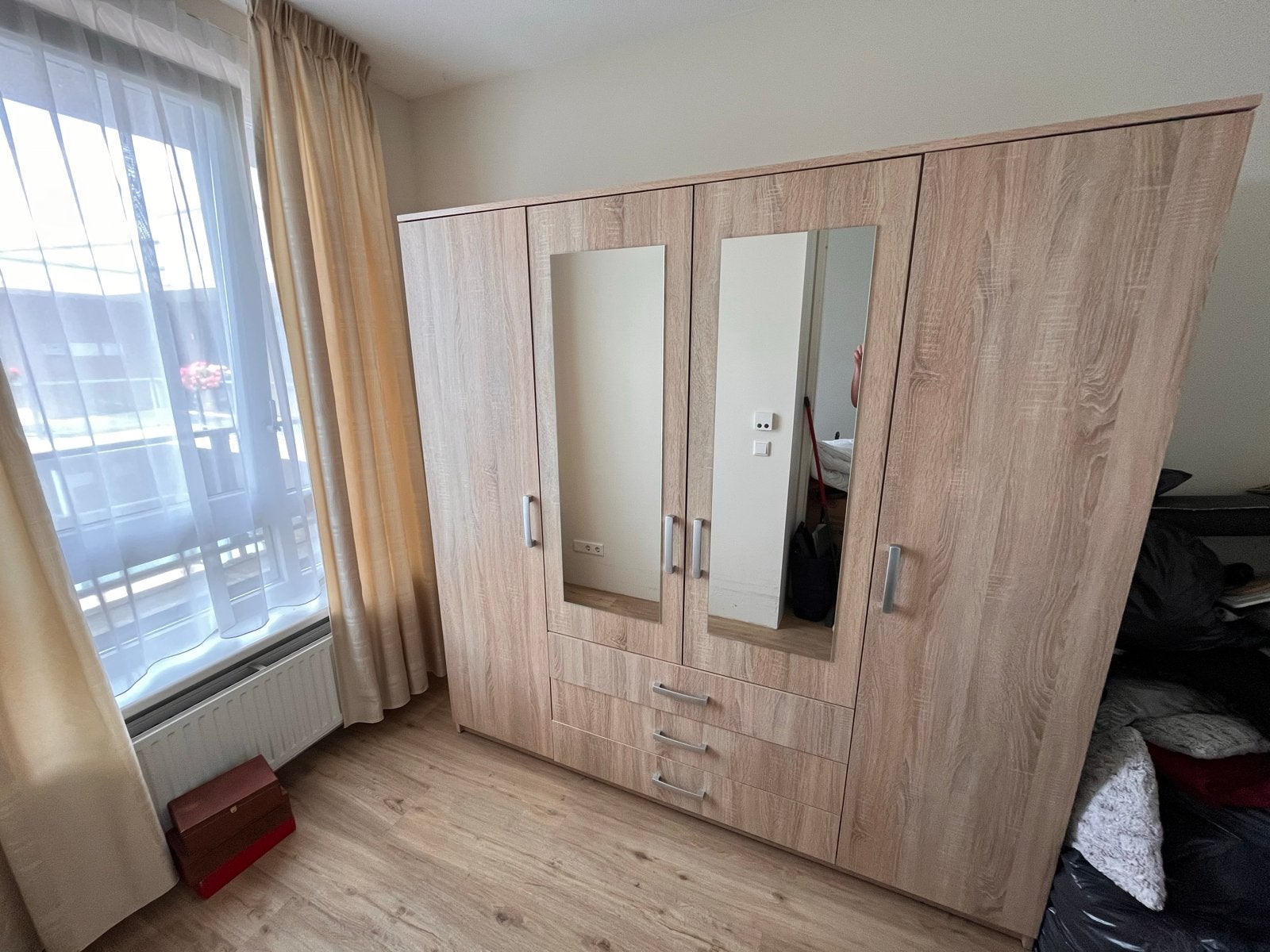 JYSK Vinderup kledingkast met spiegeldeuren, Ophalen, 200 cm of meer, 150 tot 200 cm, Zo goed als nieuw