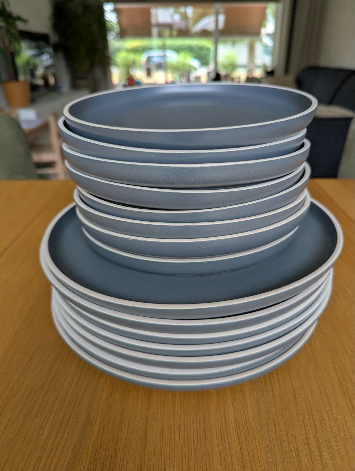 Bordenset antraciet, modern - 7 grote, 8 kleine borden, Huis en Inrichting, Keuken | Servies, Ophalen